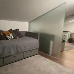 Penthouse With Stunning View דירה