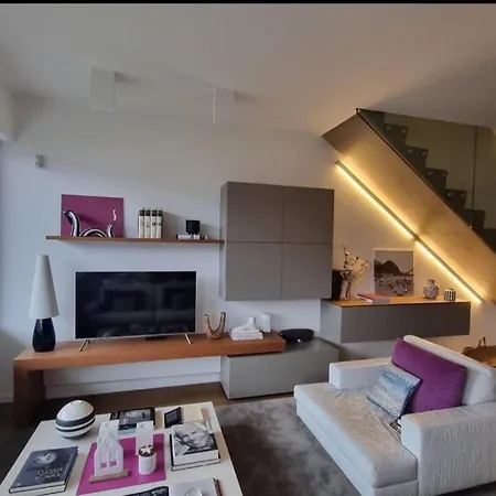 Penthouse With Stunning View Moltrasio