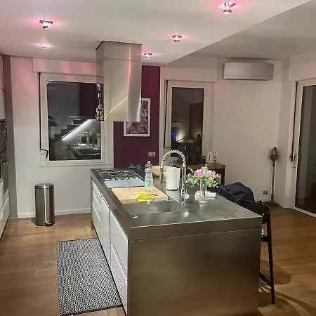 Penthouse With Stunning View Lejlighed Moltrasio