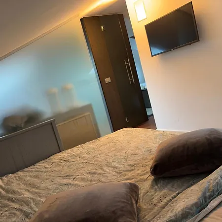 Penthouse With Stunning View Lejlighed