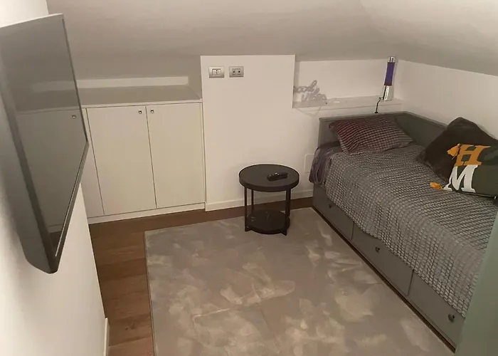 Penthouse With Stunning View * Moltrasio